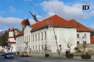 Judecatoria Petrosani